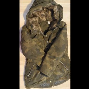 H&M CAMO COAT